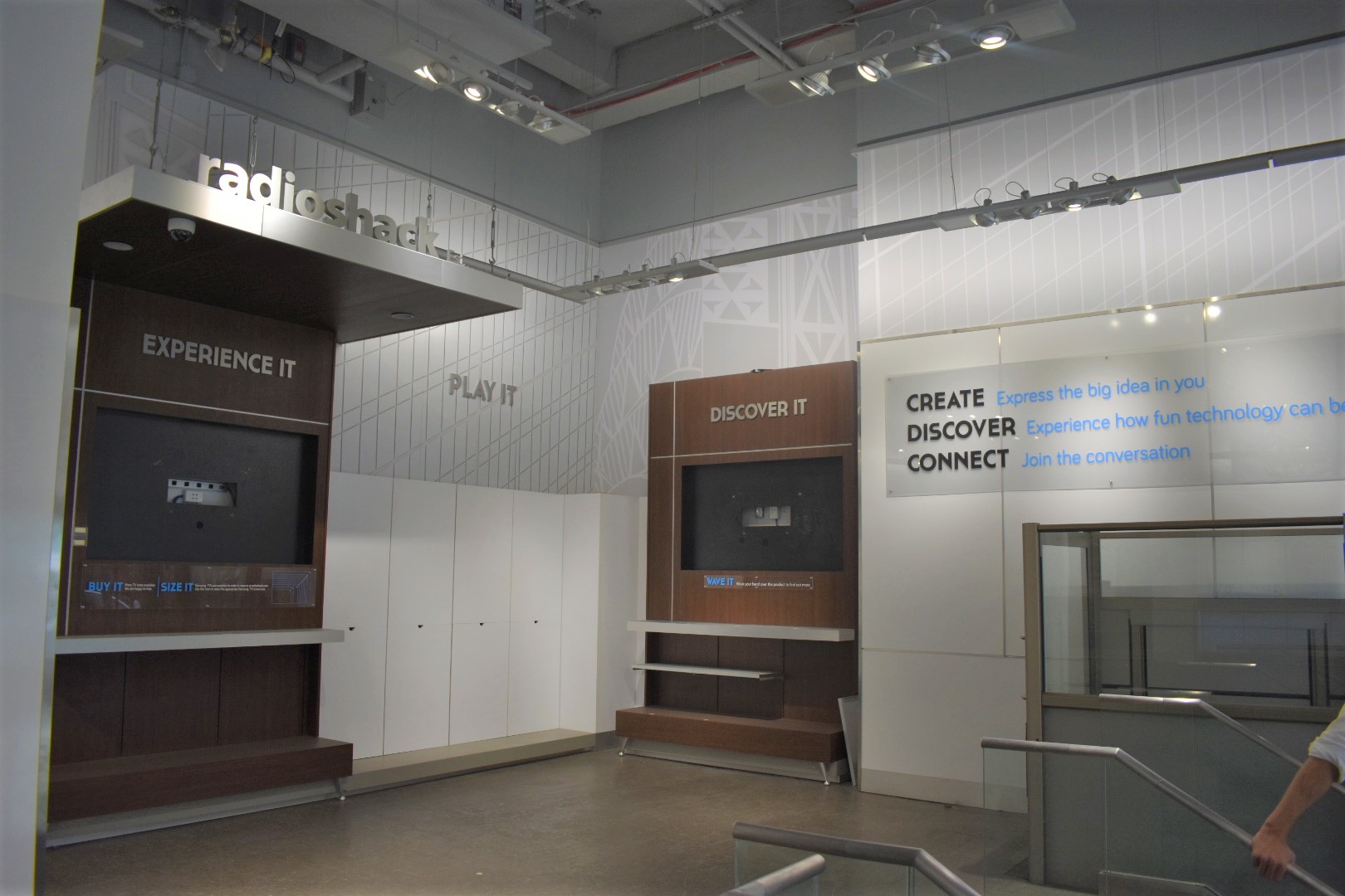 150-east-42nd-street-new-york-popshop