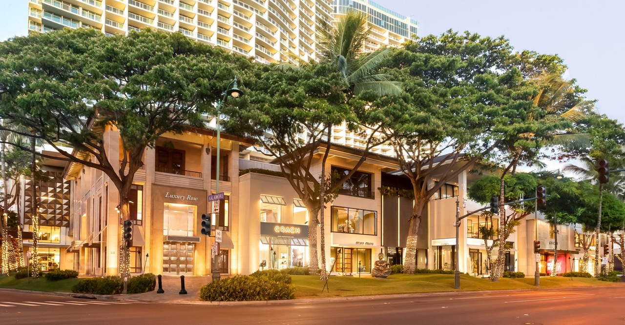 2100 kalakaua Avenue | popshop